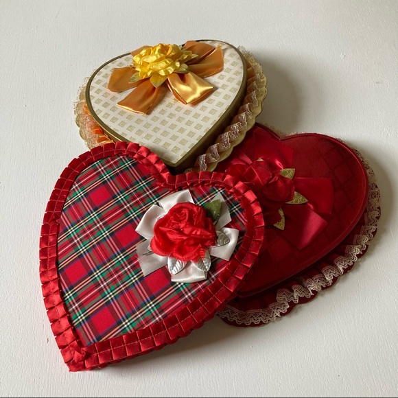 Vintage set of 3 Valentine candy heart boxes